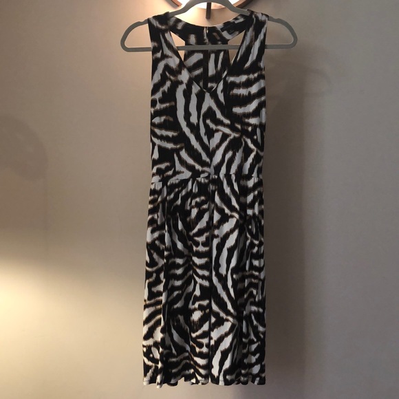 Ann Taylor dress with cutouts on the back = sexy! - Picture 7 of 8